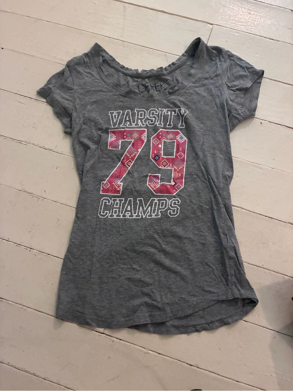 Derek Heart Women’s Size M Short Sleeve T-shirt